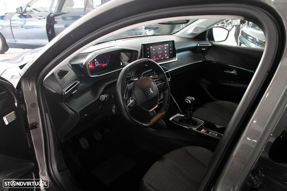 Peugeot 208 1.2 PureTech Allure - 13