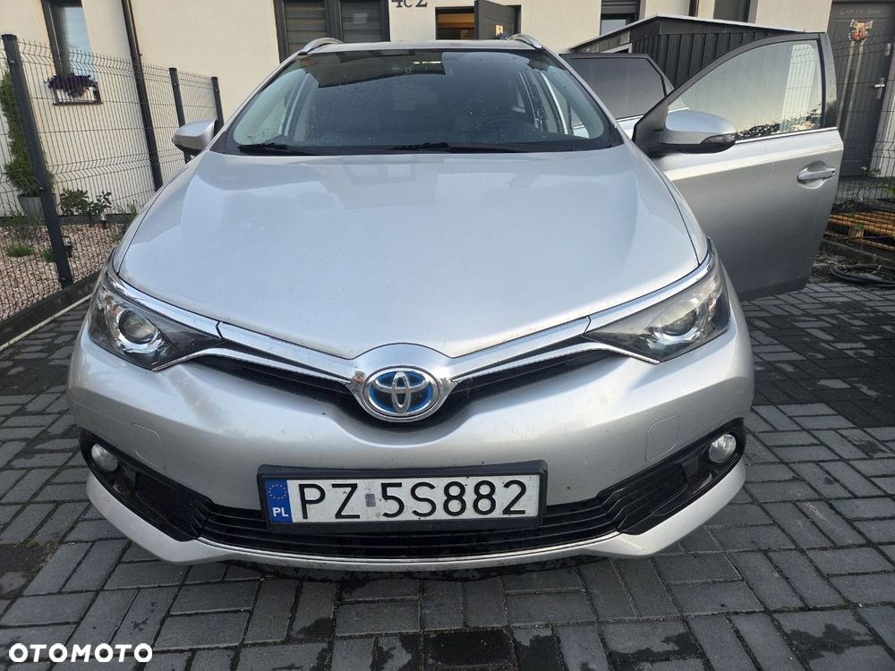 Toyota Auris - 1