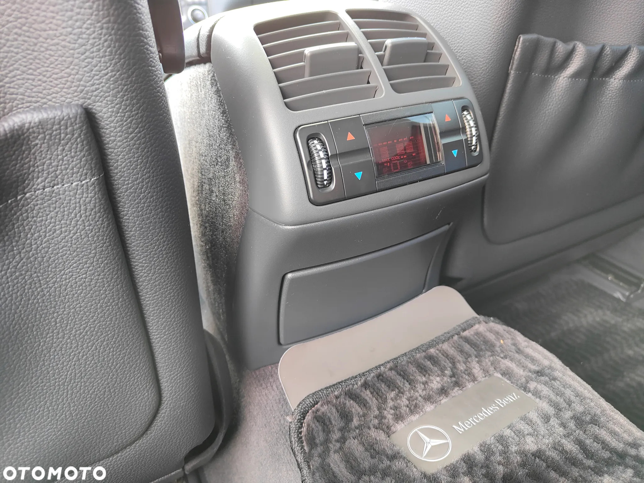 Mercedes-Benz Klasa E 320 4Matic Automatik Avantgarde - 12