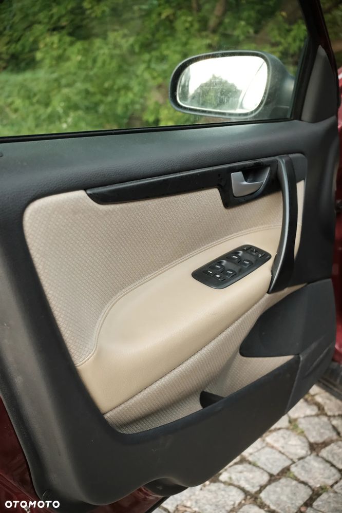 Volvo S60 2.4 - 14