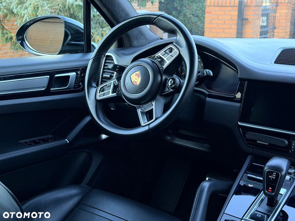 Porsche Cayenne - 13