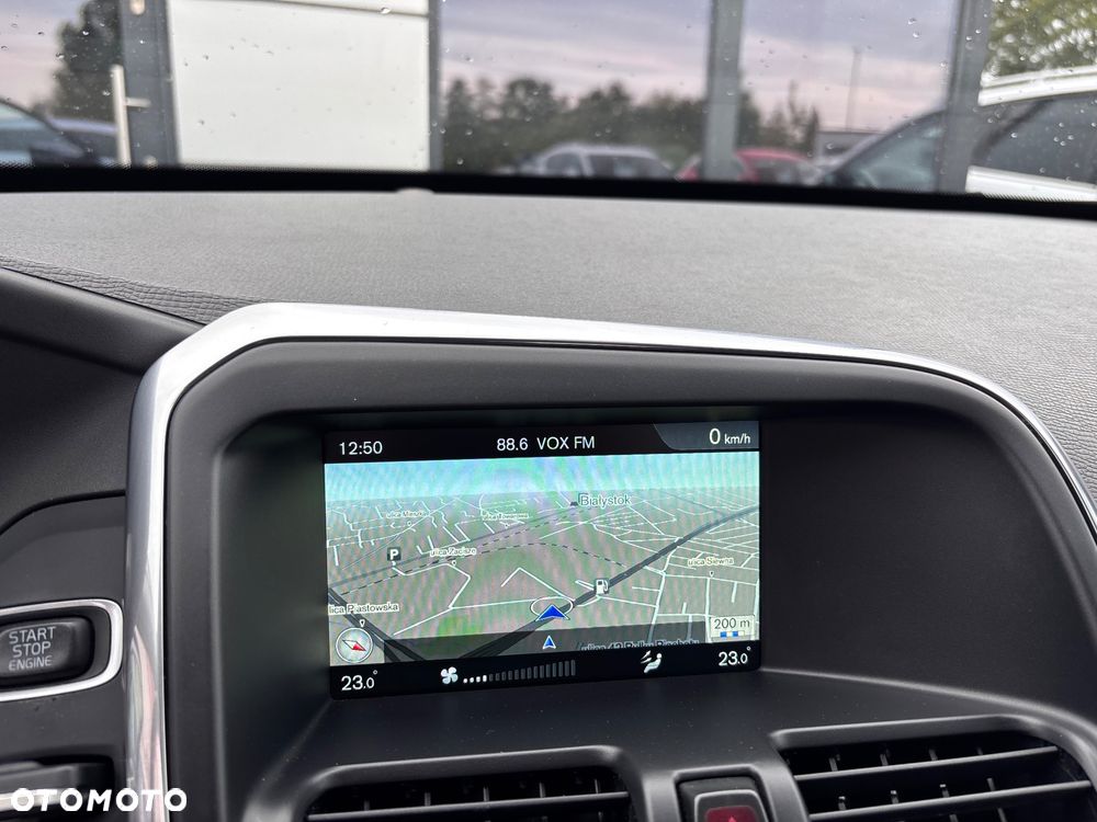 Volvo XC 60 D4 Geartronic Momentum - 21