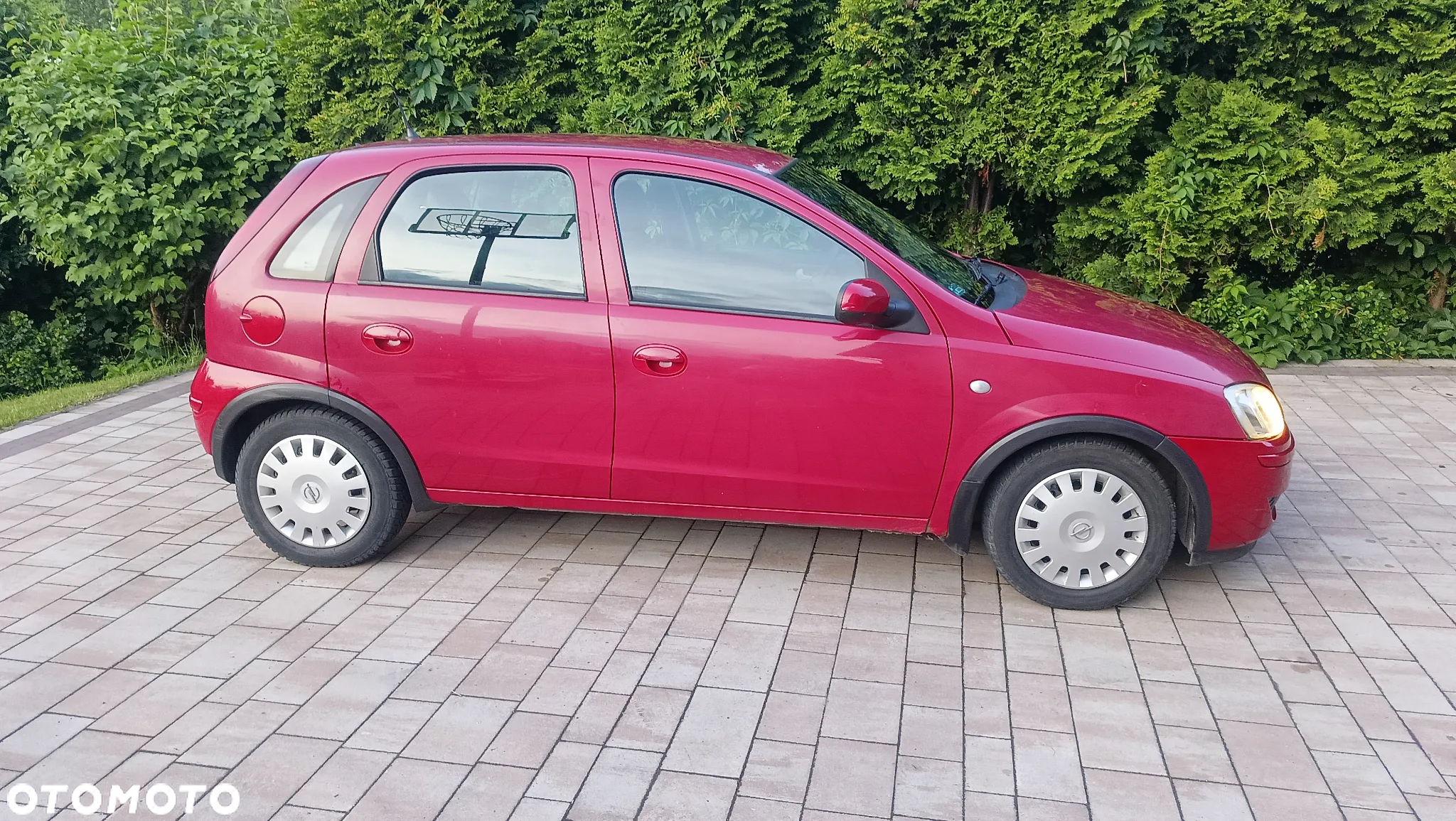 Opel Corsa 1.2 16V Essentia - 11