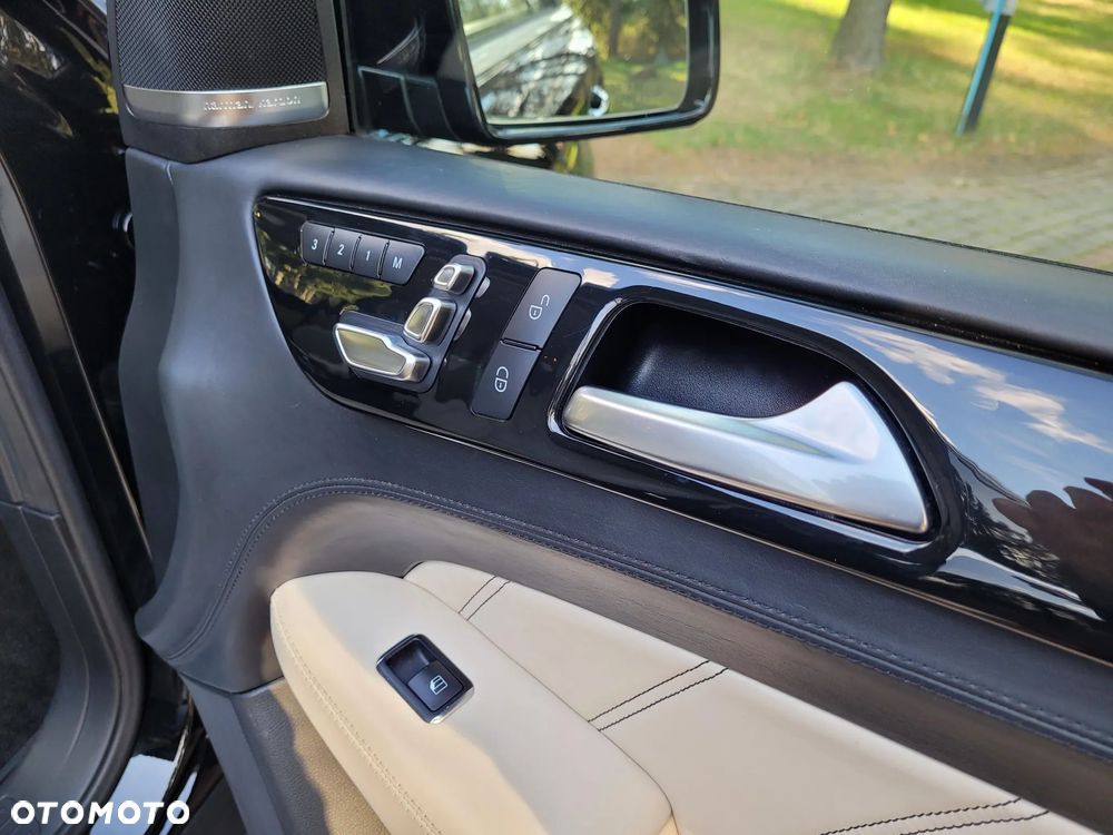 Mercedes-Benz GLE - 27