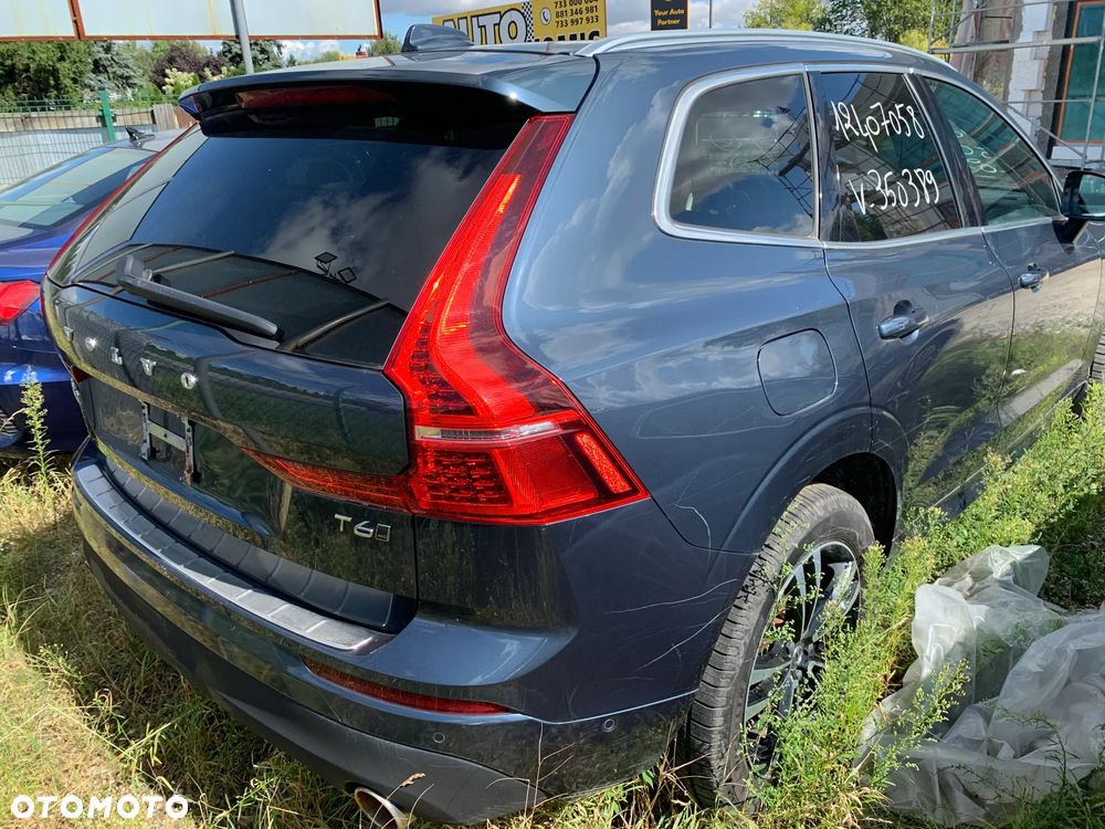 Volvo XC 60 T6 AWD Momentum - 4