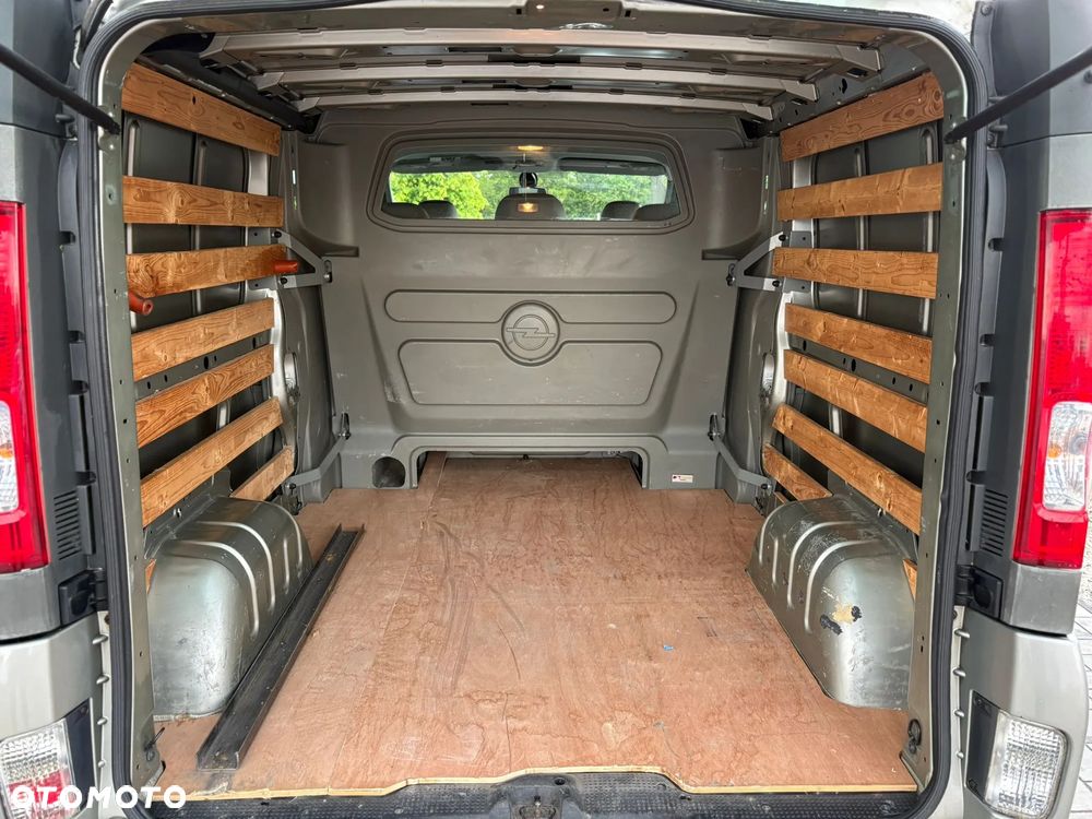 Opel Vivaro 2.5 dCi Brygadówka Long L2H1 Elektryczne Szyby Gwarancja - 7