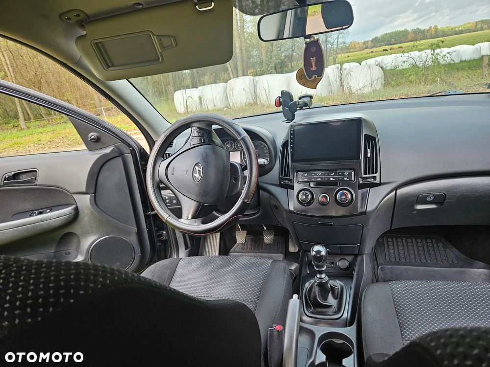 Hyundai i30 Comfort - 8