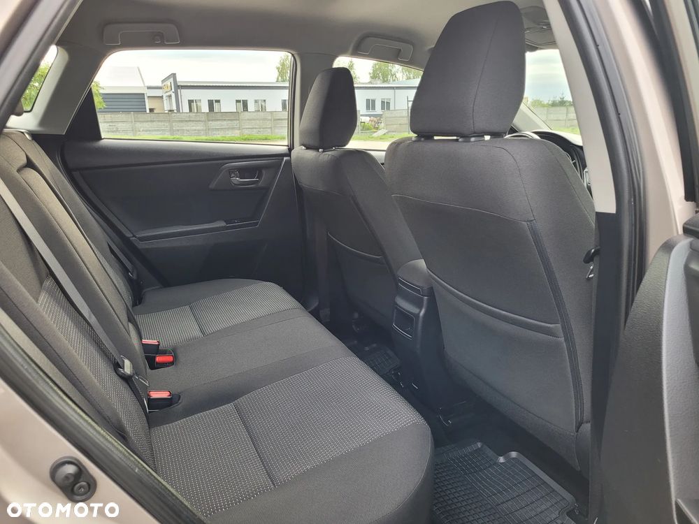 Toyota Auris 1.33 VVT-i Premium Comfort - 19
