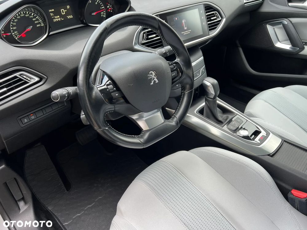 Peugeot 308 1.6 BlueHDi Allure S&S EAT6 - 5