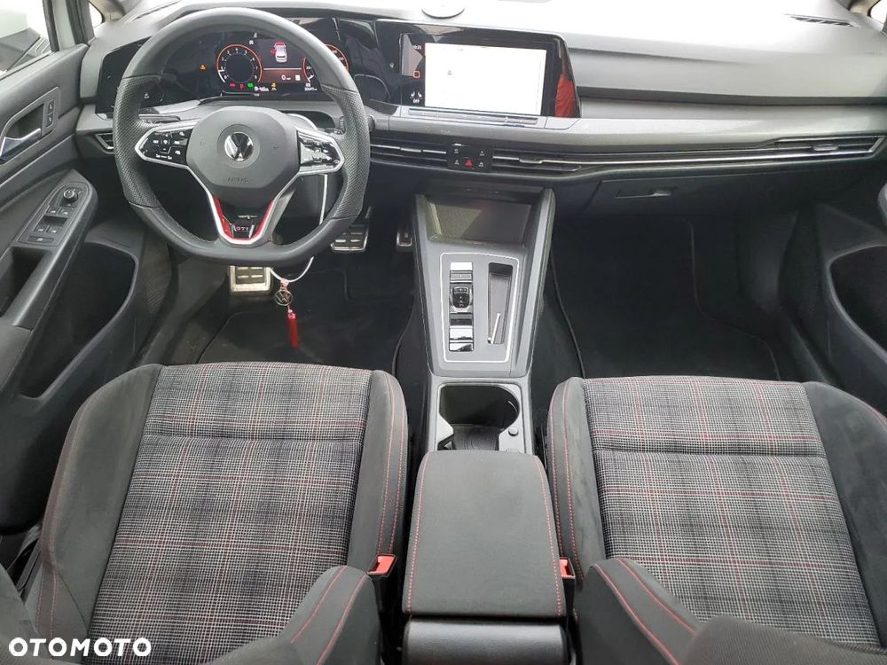 Volkswagen Golf VIII 2.0 TSI GTI DSG - 8