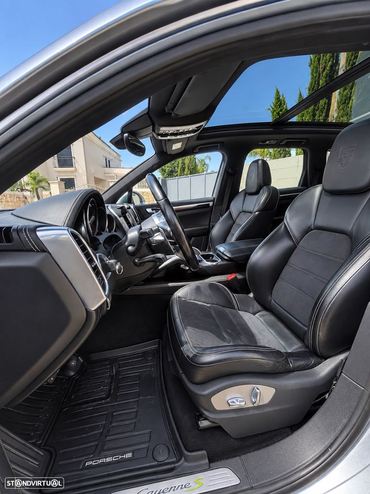 Porsche Cayenne S E-Hybrid Platinum Edition - 10