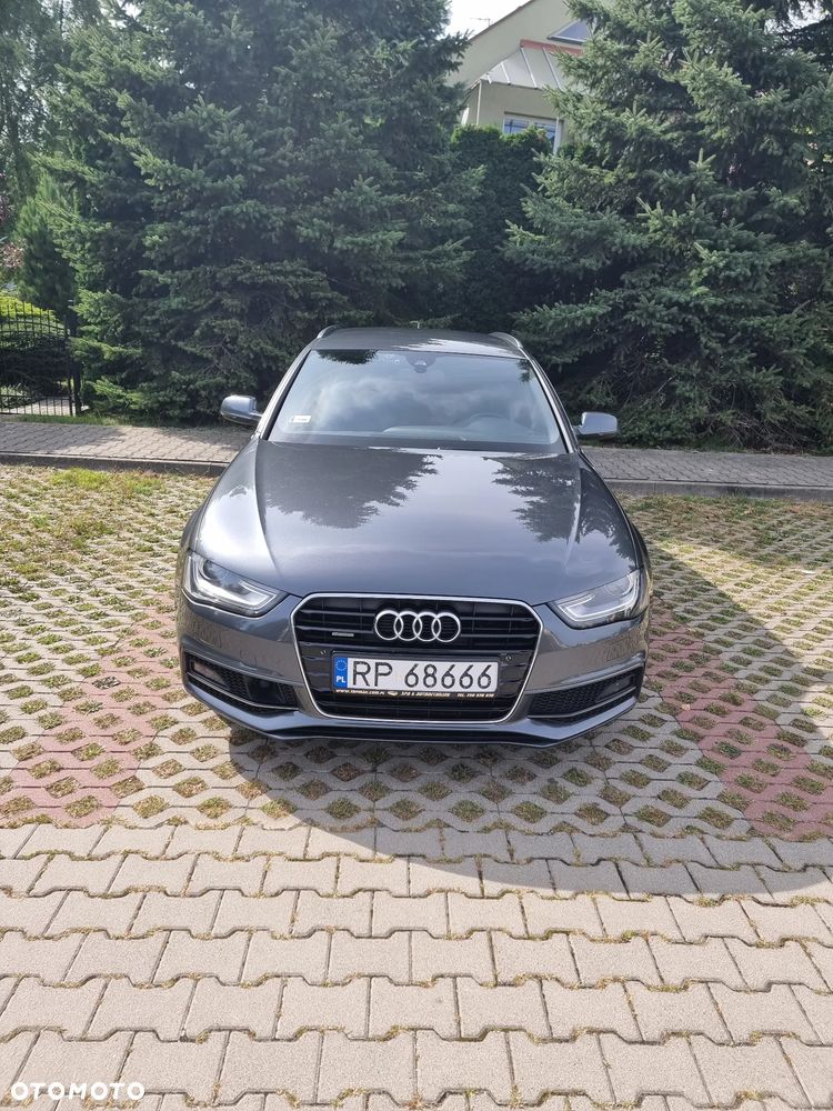 Audi A4 Avant 2012 photo 3