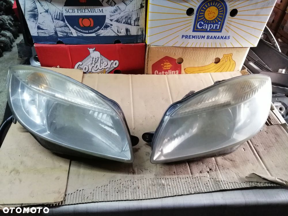 Skoda Fabia II lampy przednie komplet EU - 1