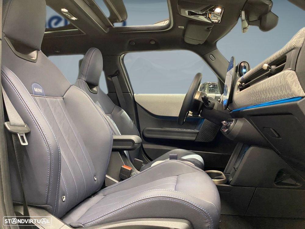 MINI 5 Portas Cooper Auto - 14