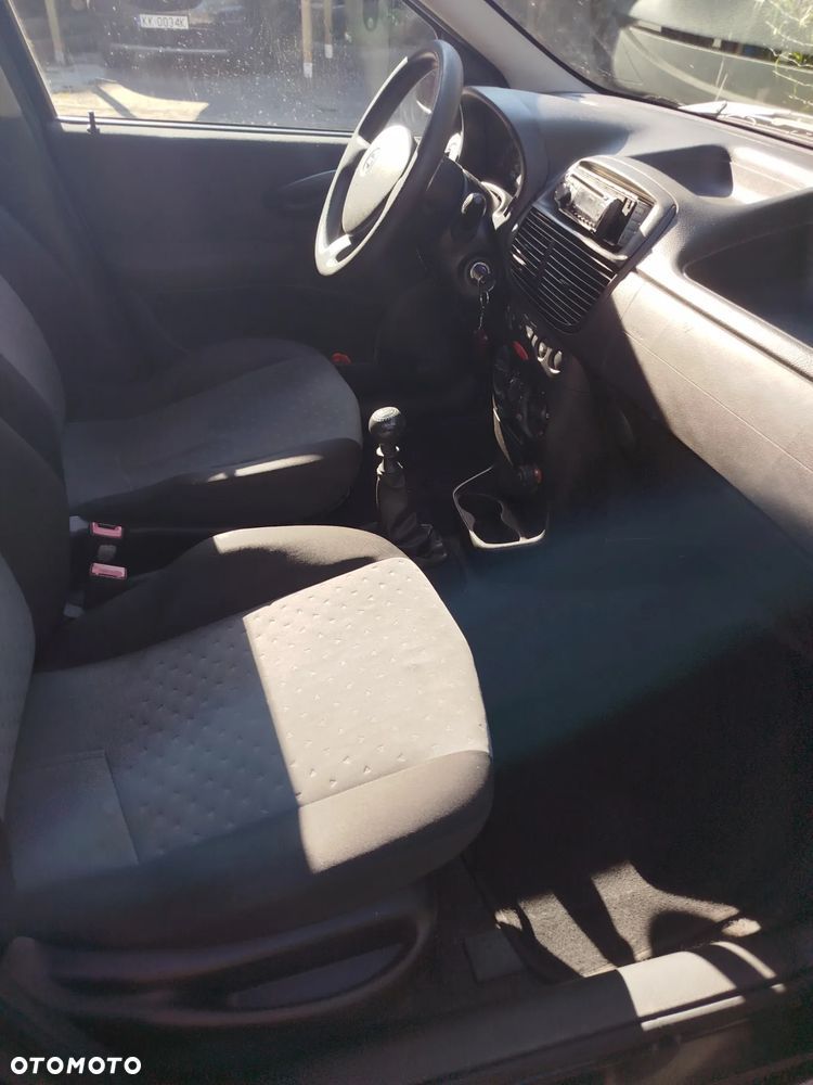 Fiat Punto 1.2 8V Classic - 8