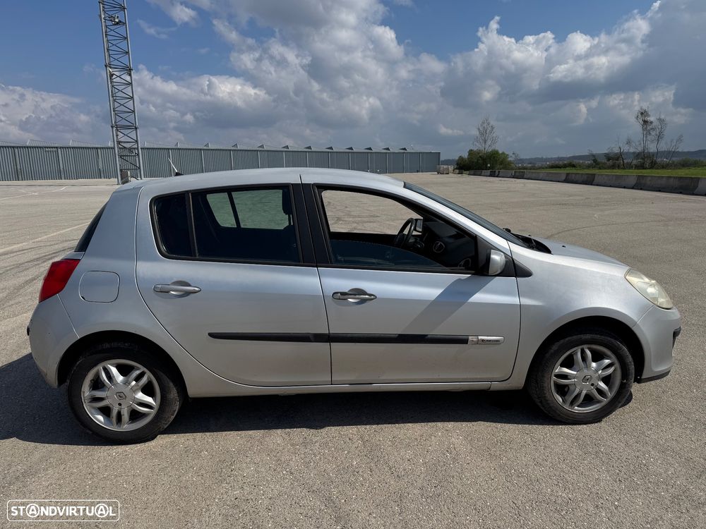 Renault Clio 1.2 16V Rip Curl - 3