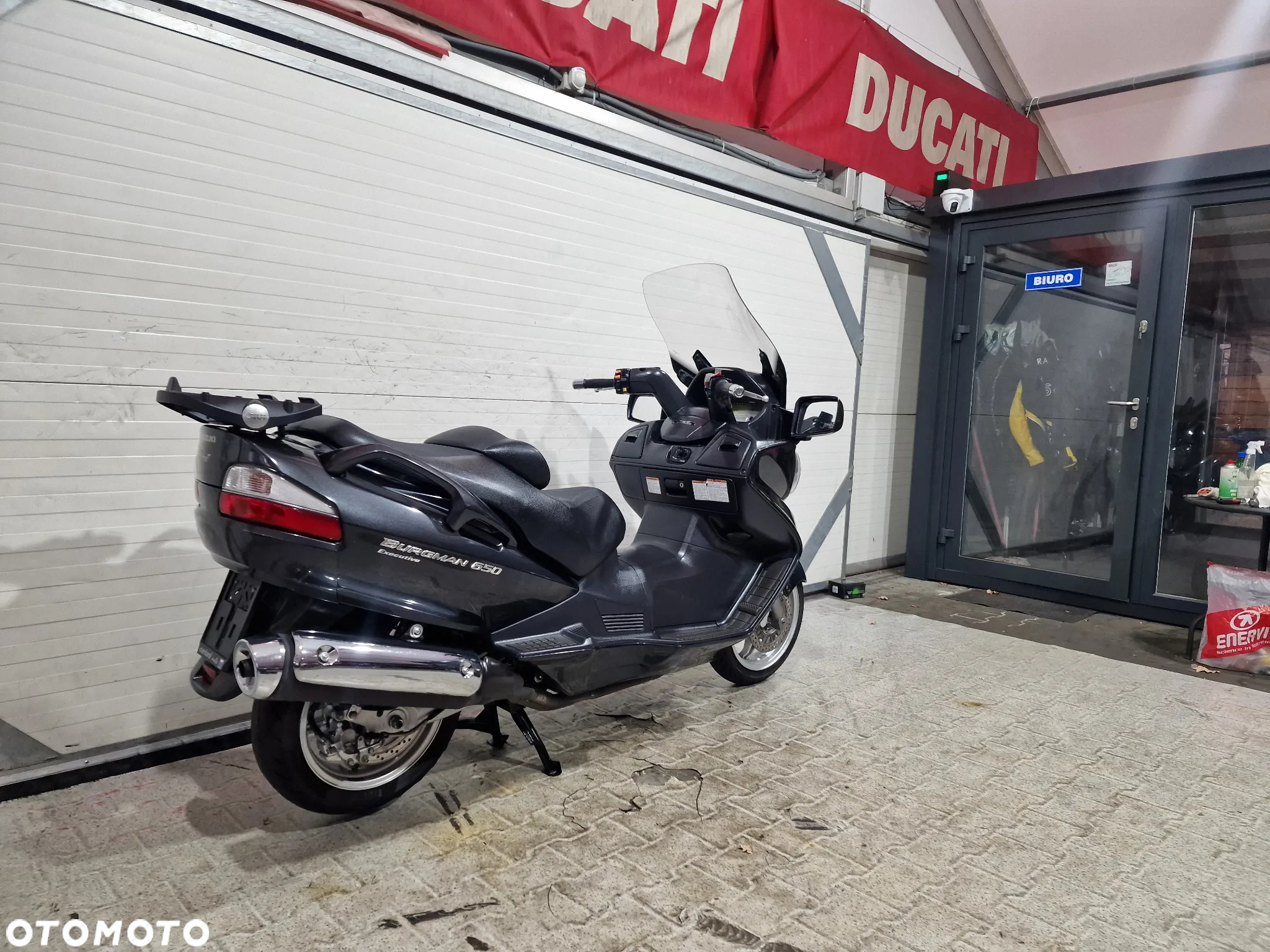 Suzuki Burgman - 21