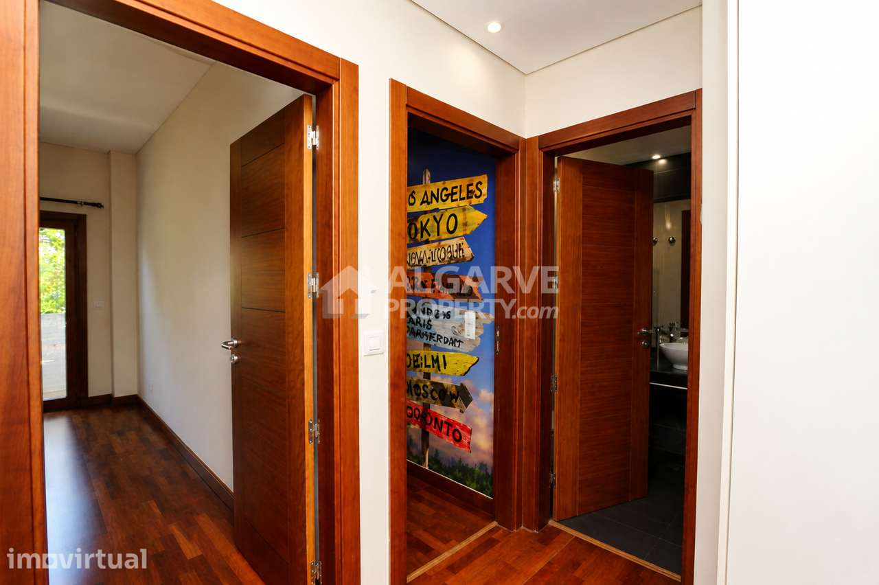 Apartamento T2 de Alta qualidade com Varanda e Estacionamento – Loulé - Grande imagem: 3/16