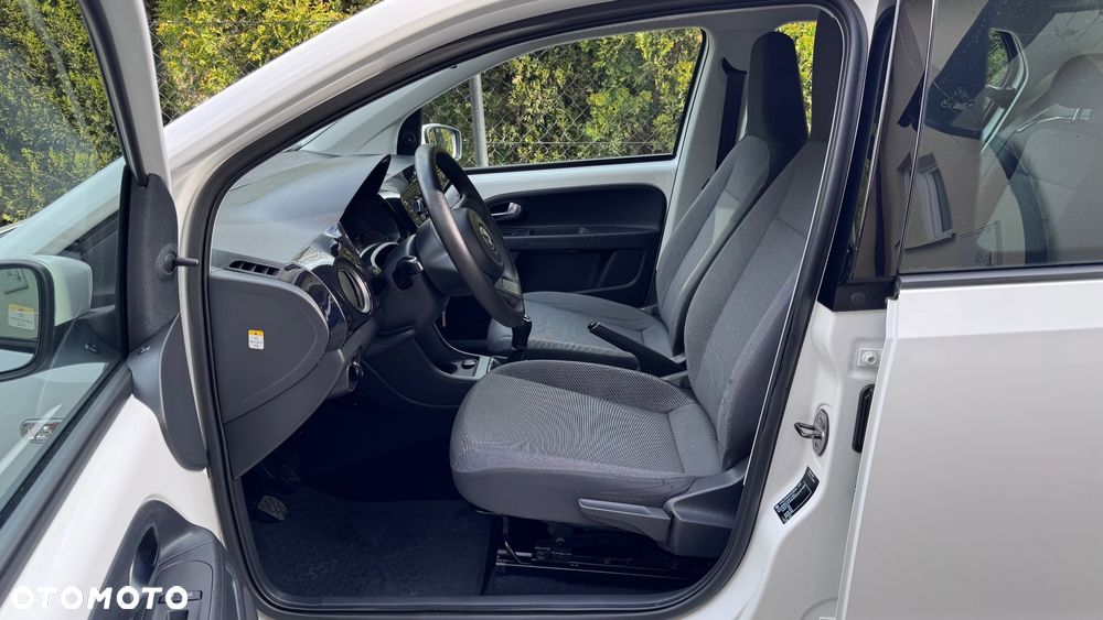 Volkswagen up! - 26
