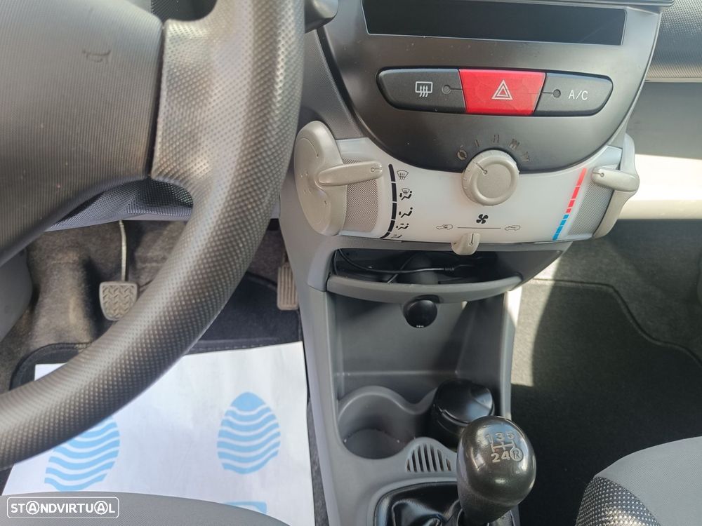 Peugeot 107 1.0 Urban - 18