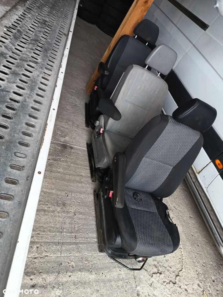 Fotel kierowcy pompowany zwykły podwójny sprinter 906 crafter Mercedes - 1