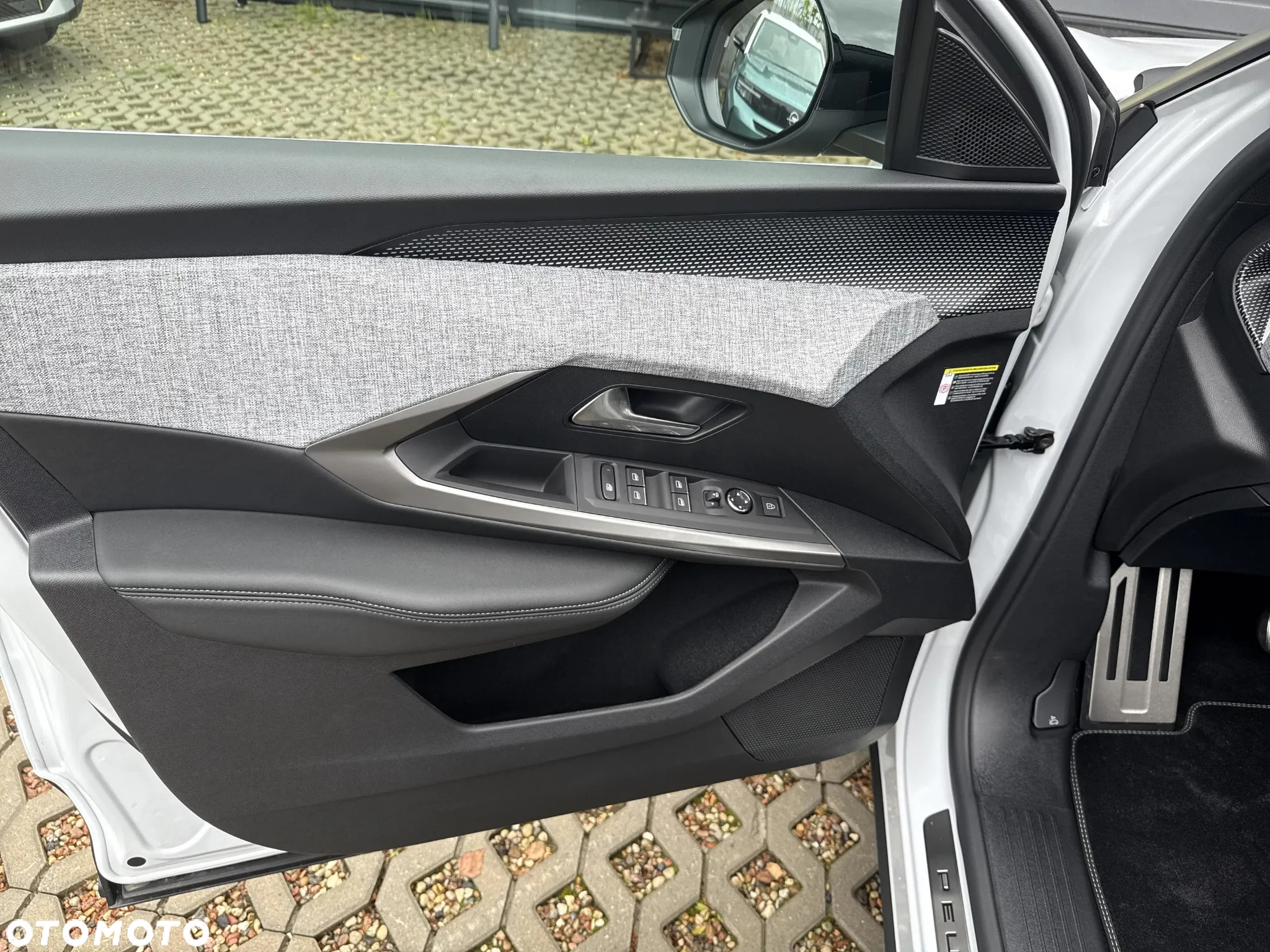 Peugeot 5008 - 24
