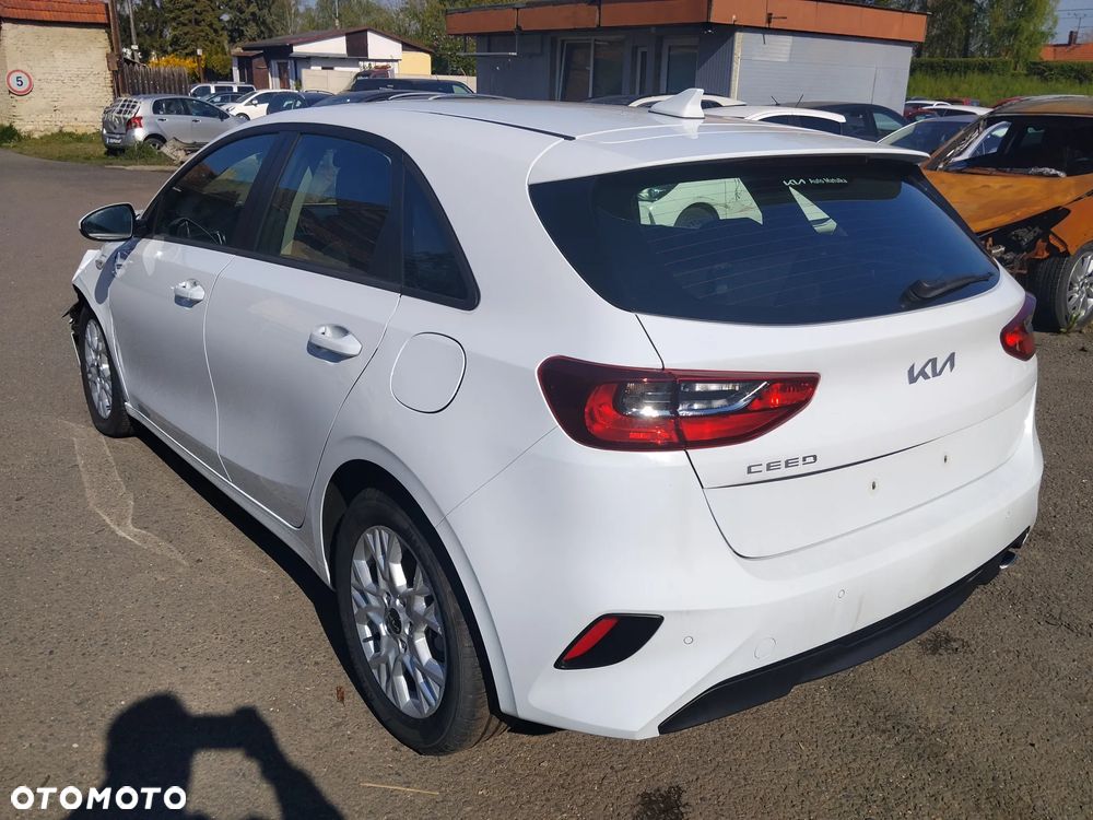 Kia Ceed - 3