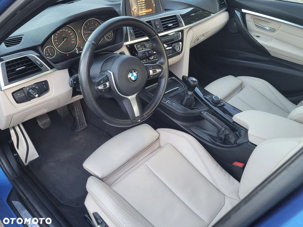 BMW Seria 3 340i xDrive M Sport Shadow - 31