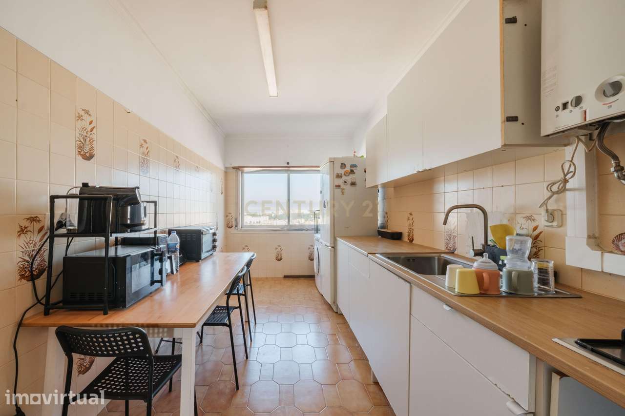 Apartamento T2 com varanda e arrecadação - Agualva- Cacém - Grande imagem: 3/15