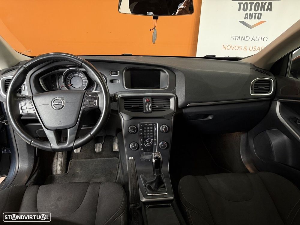 Volvo V40 2.0 D2 Momentum - 9
