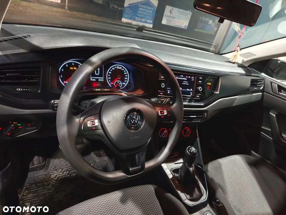 Volkswagen Polo 1.0 Comfortline - 9