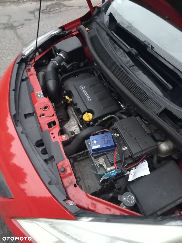 Opel Meriva 1.4 T Essentia - 9