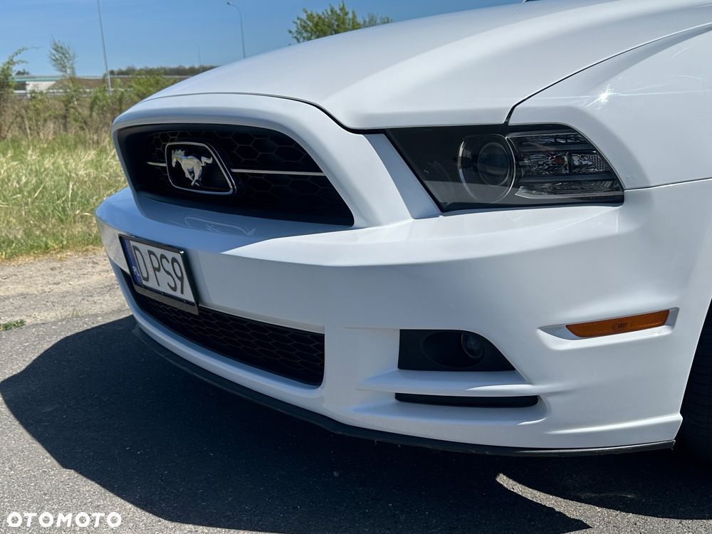 Ford Mustang 3.7 V6 Premium - 25