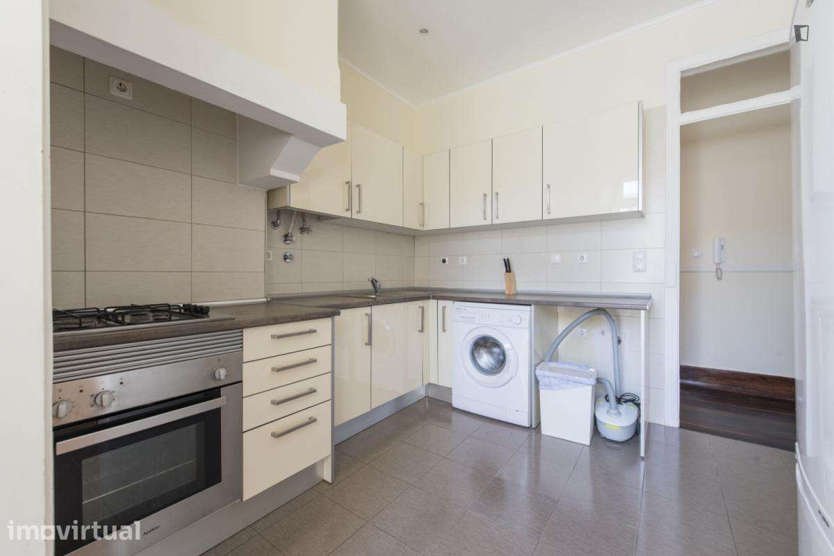Quarto - localizado em Alcântara Lisbon - Grande imagem: 4/21