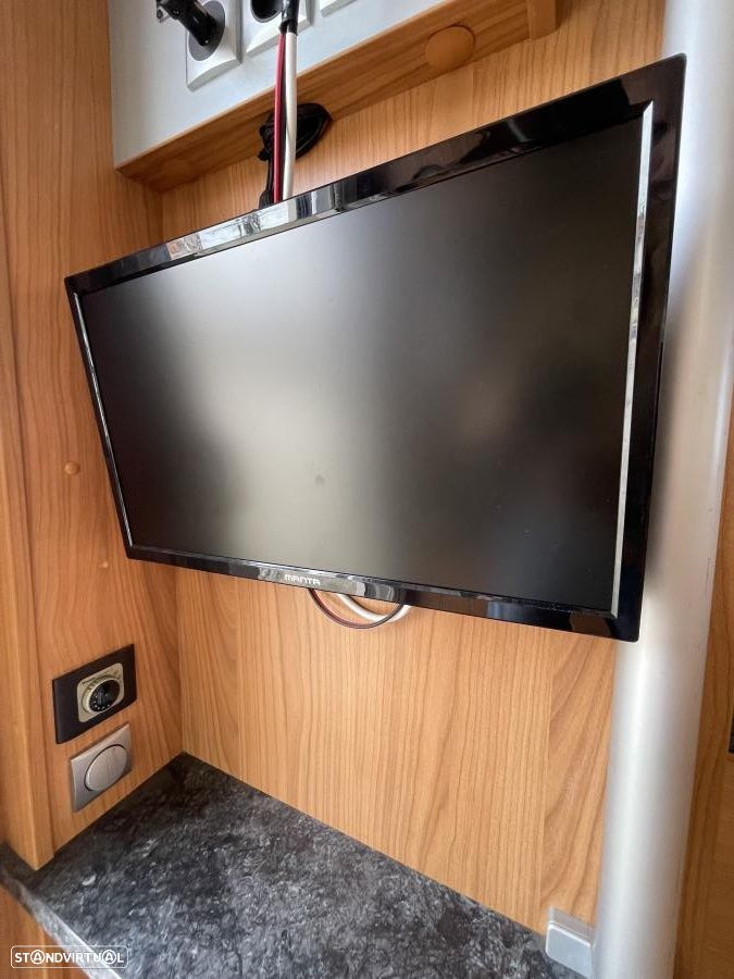 Burstner Privilége T615 cama francesa - 33