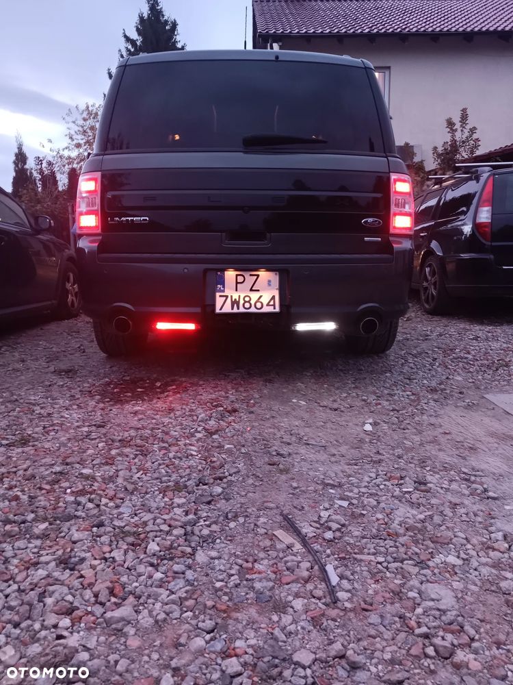Ford Flex - 8