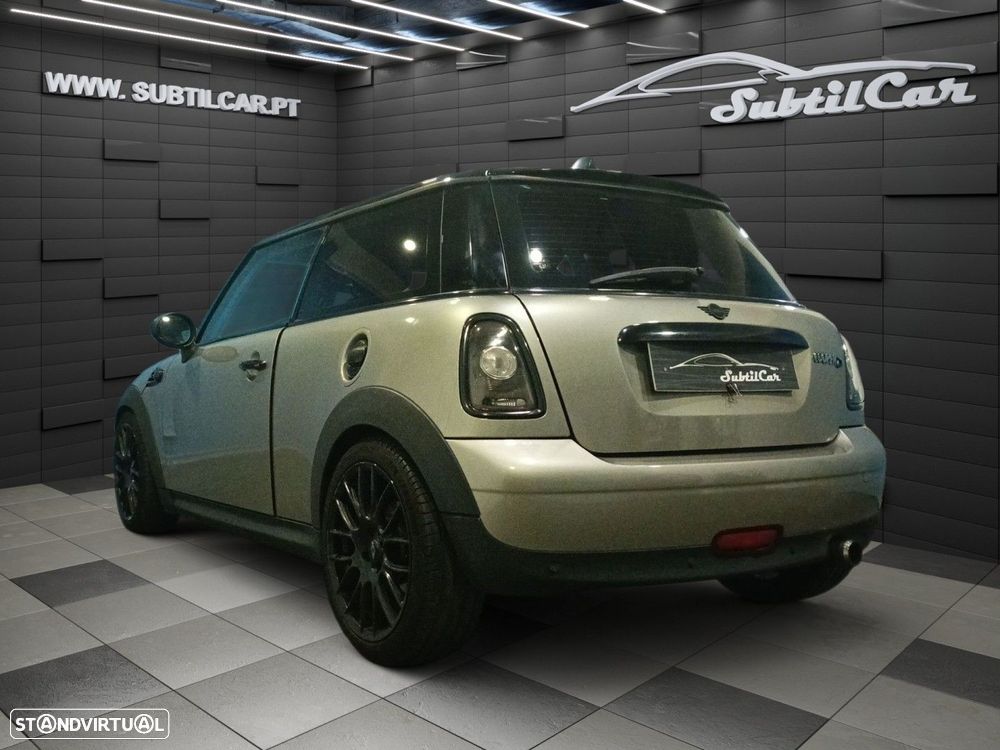 MINI 3 Portas Cooper D - 4