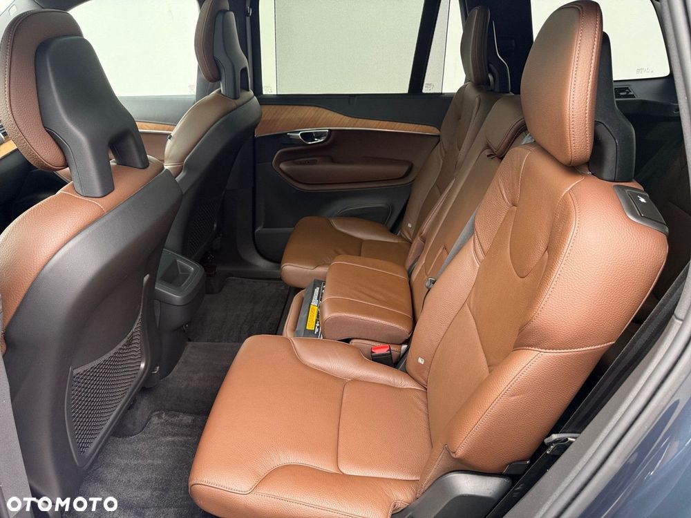 Volvo XC 90 - 16
