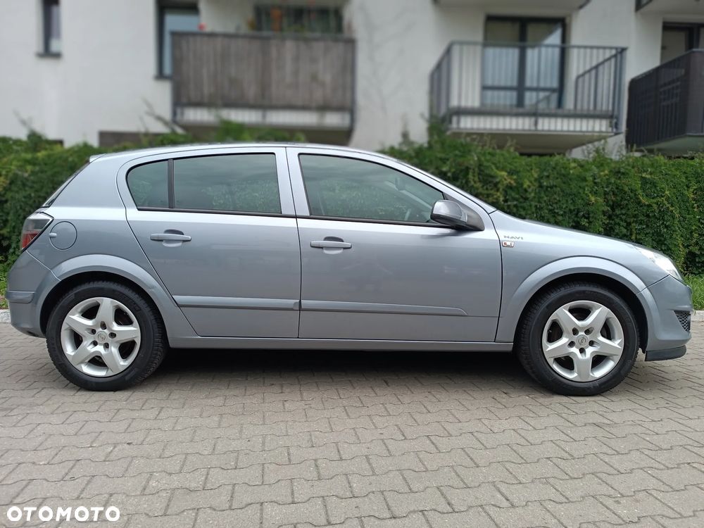 Opel Astra 1.6 NAVI - 7