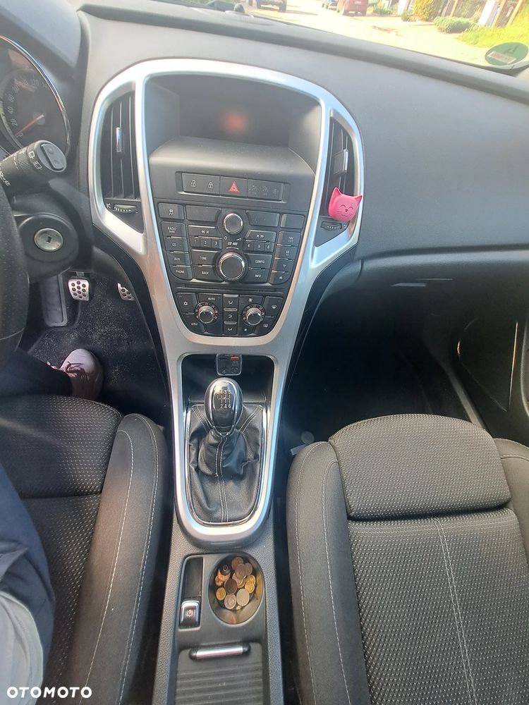 Opel Astra 1.6 T Enjoy - 8