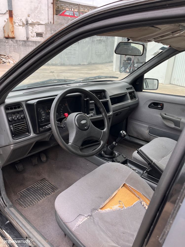 Ford Sierra 2.0i Ghia - 10