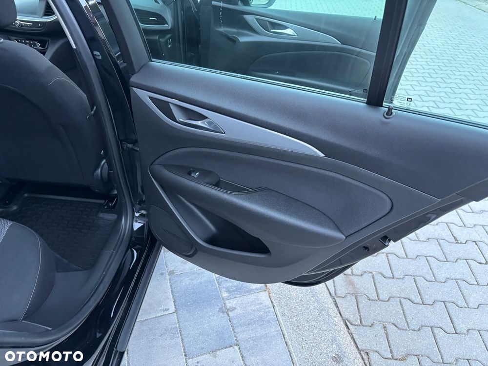 Opel Insignia - 30