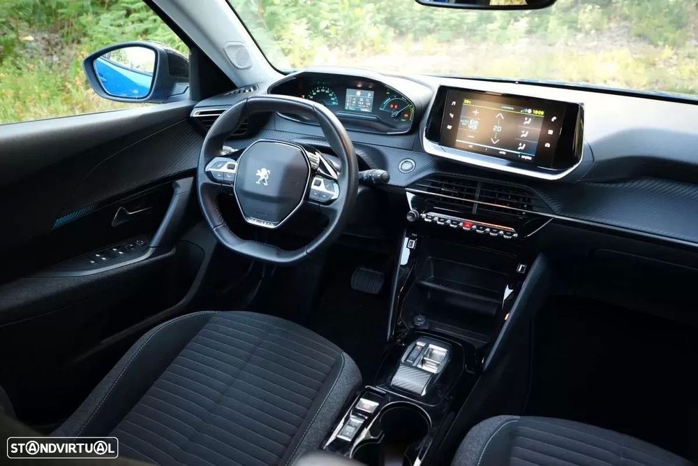 Peugeot e-2008 Style - 22