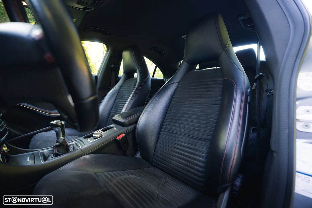 Mercedes-Benz CLA 200 CDI AMG Line - 17
