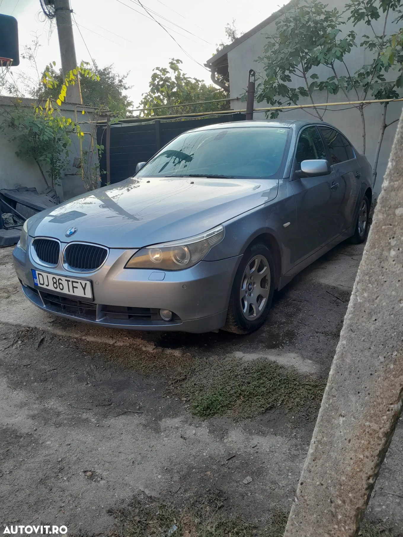 BMW Seria 5 520d Touring - 5