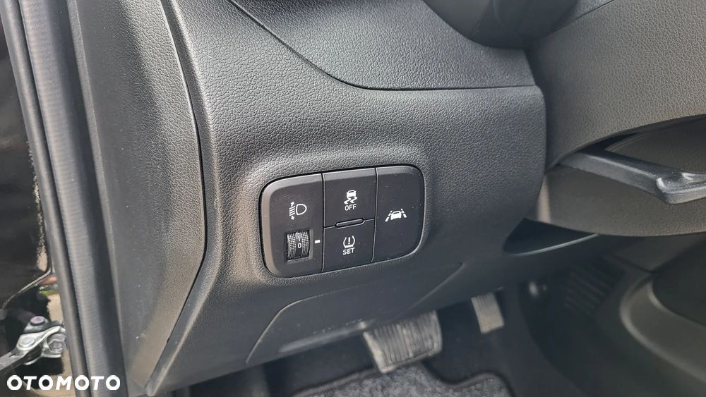 Hyundai i10 - 30