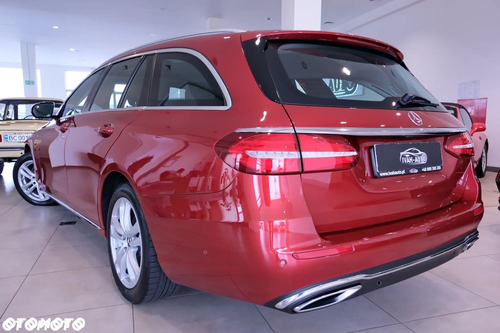 Mercedes-Benz Klasa E 220 d T 9G-TRONIC Avantgarde - 11