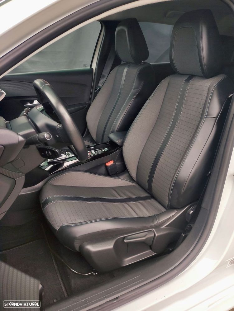 Peugeot e-208 50 kWh Allure - 10