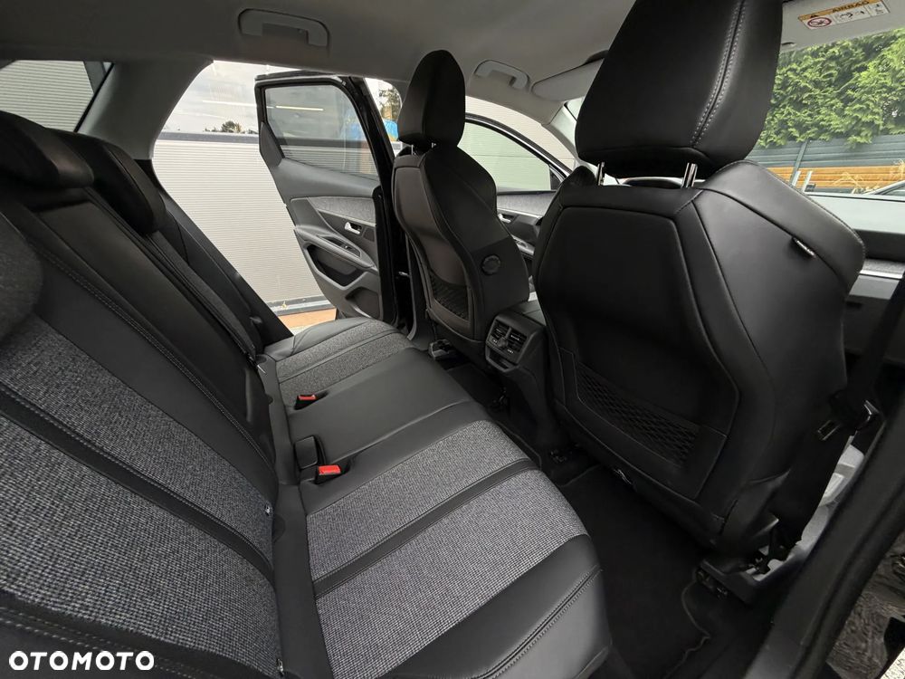 Peugeot 3008 BlueHDi 120 Stop & Start Allure - 17