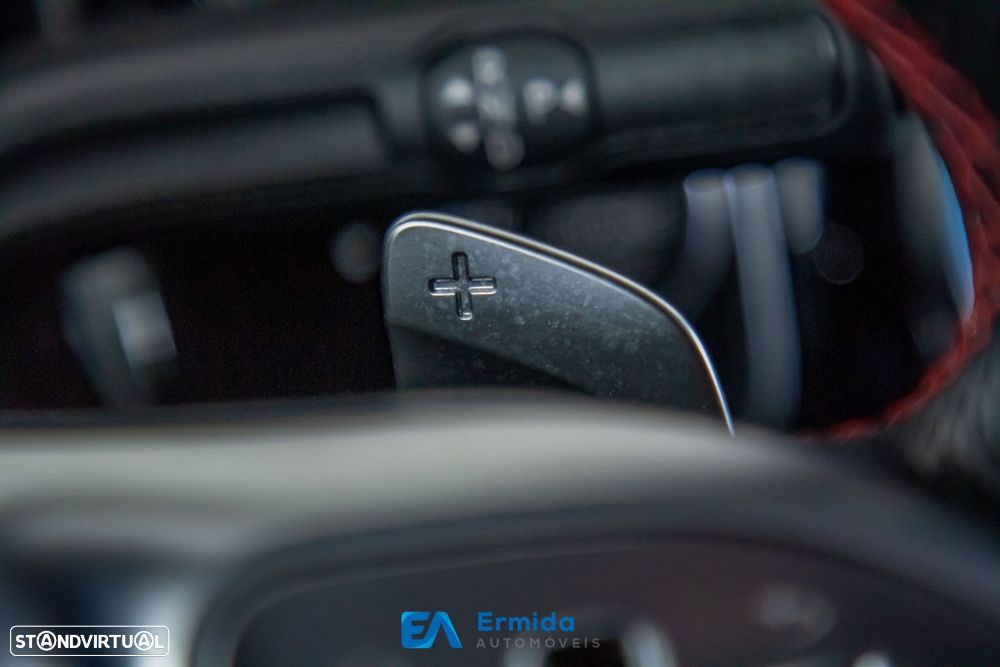 Mercedes-Benz GLA 250 - 48